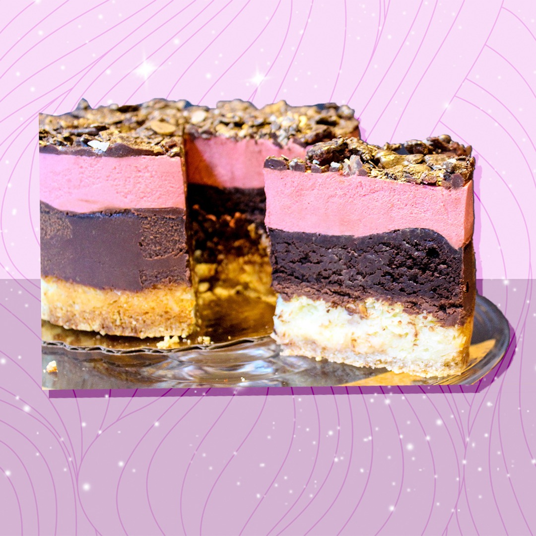 Chef Zac Young’s Famous PieCaken Is Back for Passover – E! Online Chef Zac Young’s Famous PieCaken Is Back for Passover – E! Online